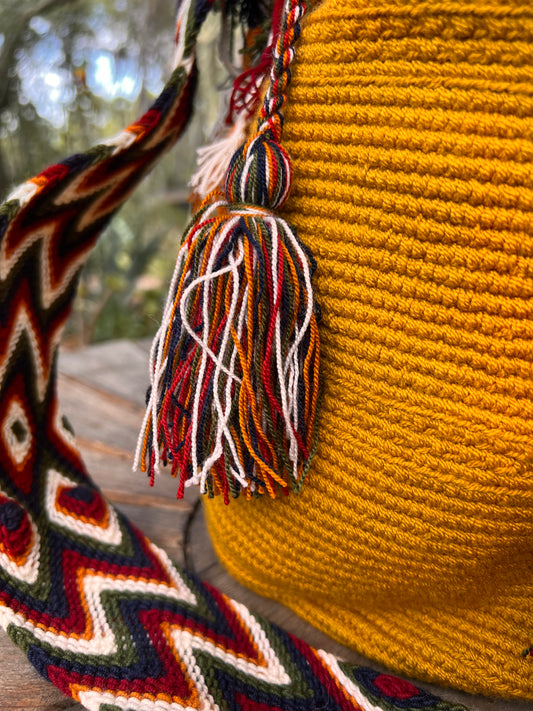 Senfgelbe Wayuu-Tasche
