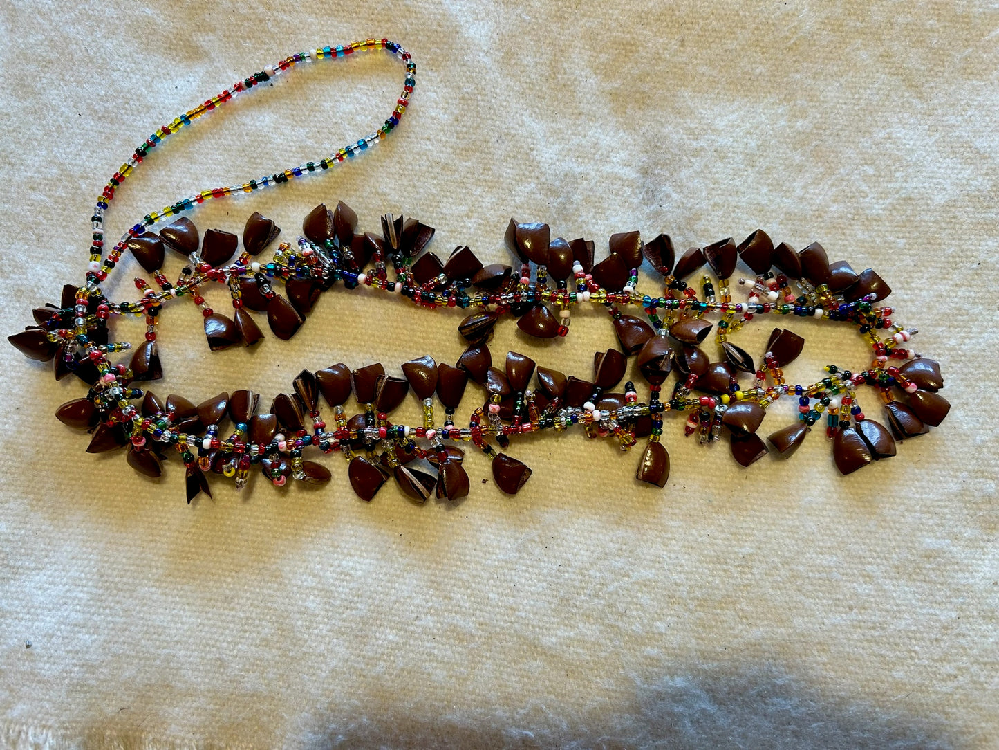 Jungle rattle - Chain Cascabeles hembra