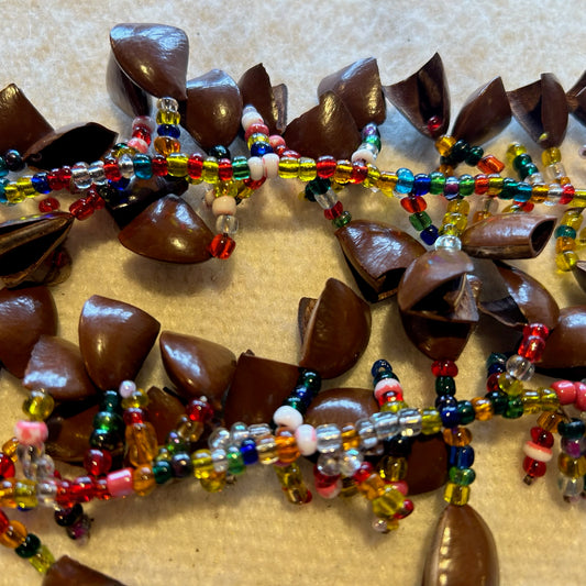 Jungle rattle - Chain Cascabeles hembra