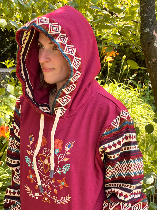 Peguche Hoodie – Blumenausgabe
