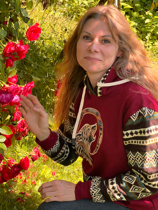 Peguche Hoodie - Wolf Edition