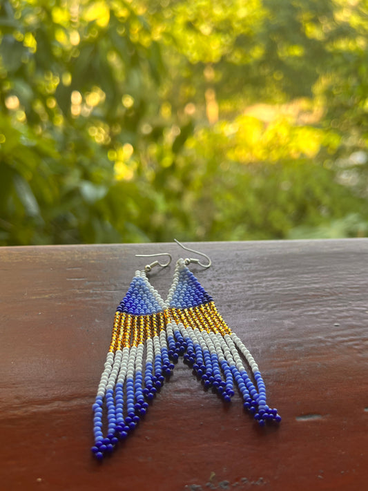 Pendientes azul-blanco Inga Kamentsa