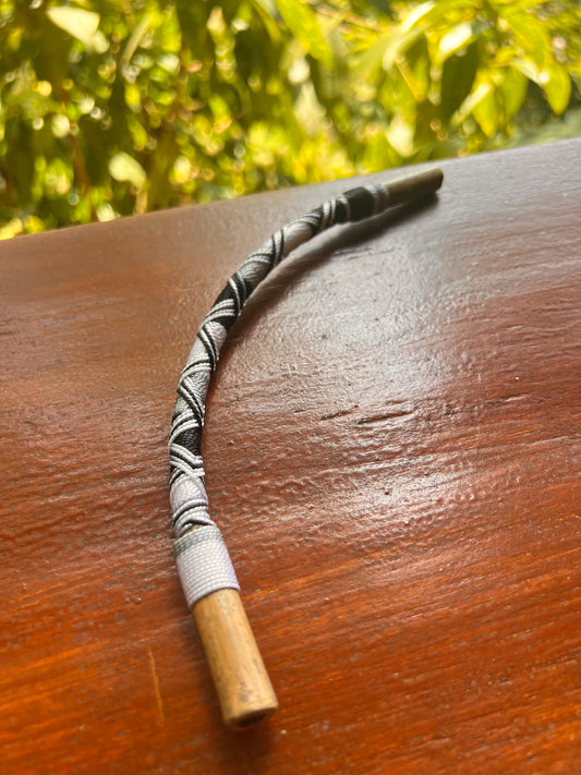 Tepi de bambú blanco y negro