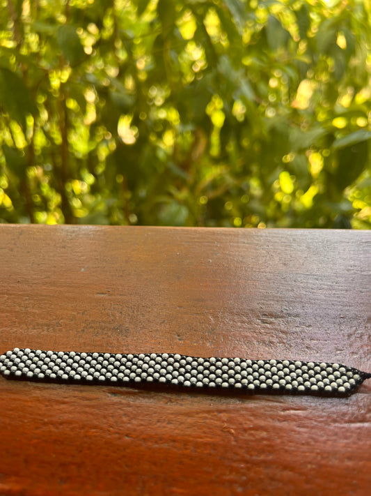 Black & White dotted bracelet Yanacona 1 cm x 14 cm