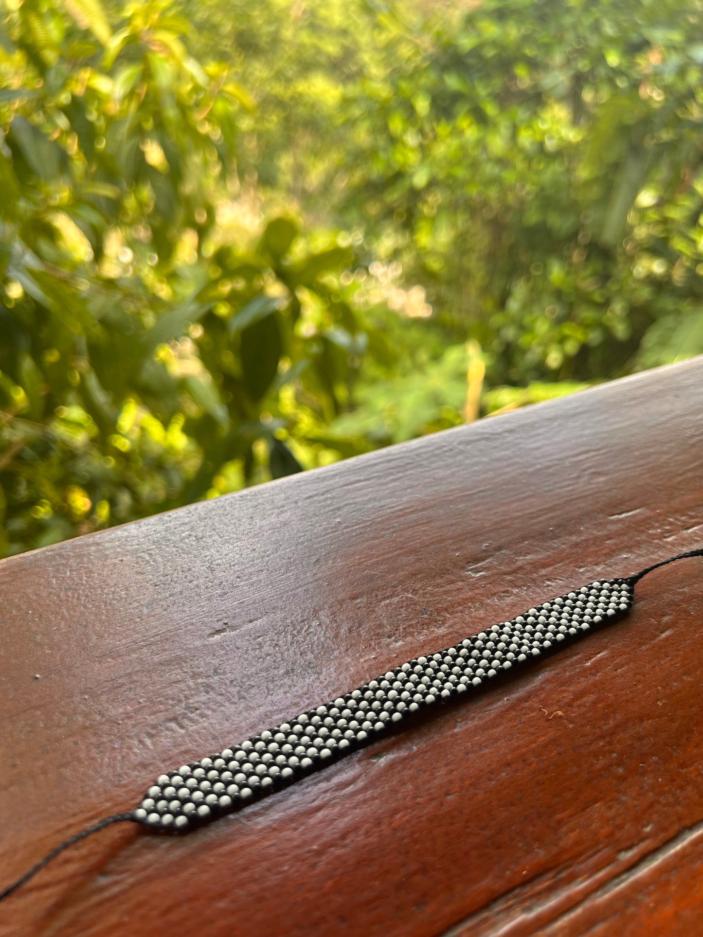 Pulsera topos blanco y negro Yanacona 1 cm x 14 cm