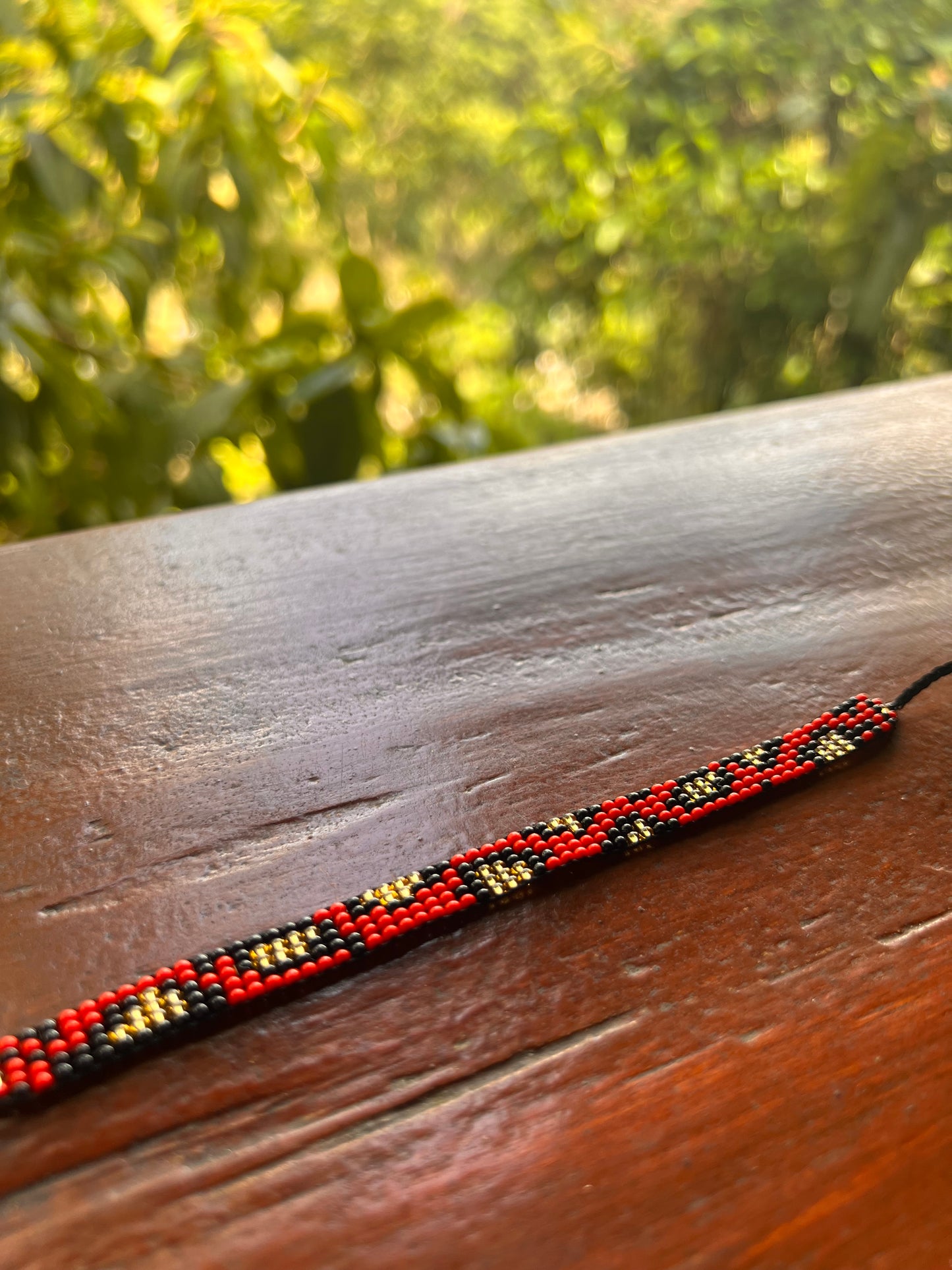 Rotes Jaguar-Armband Yanacona 1 cm x 13 cm