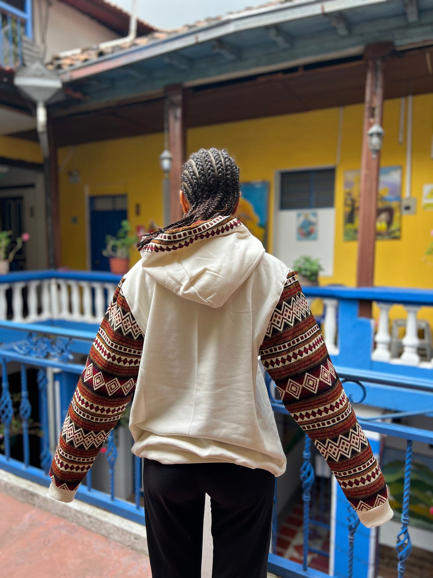 Sudadera con capucha - Edición pata de lobo