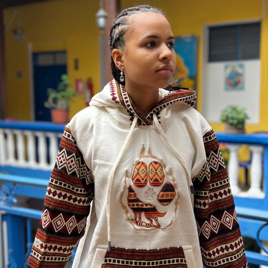 Peguche Hoodie – Wolfspfoten-Edition