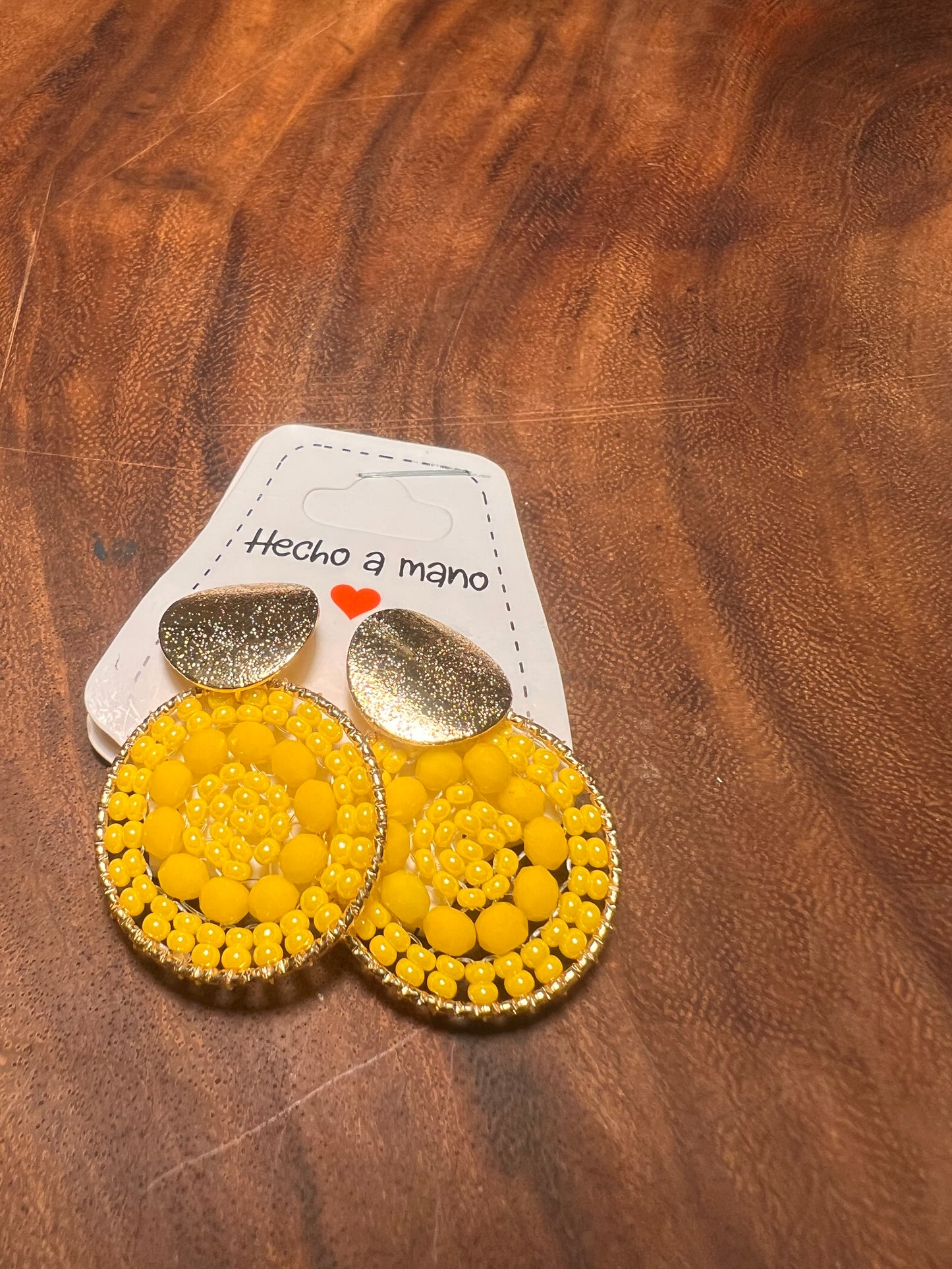 Pendientes de círculo amarillo