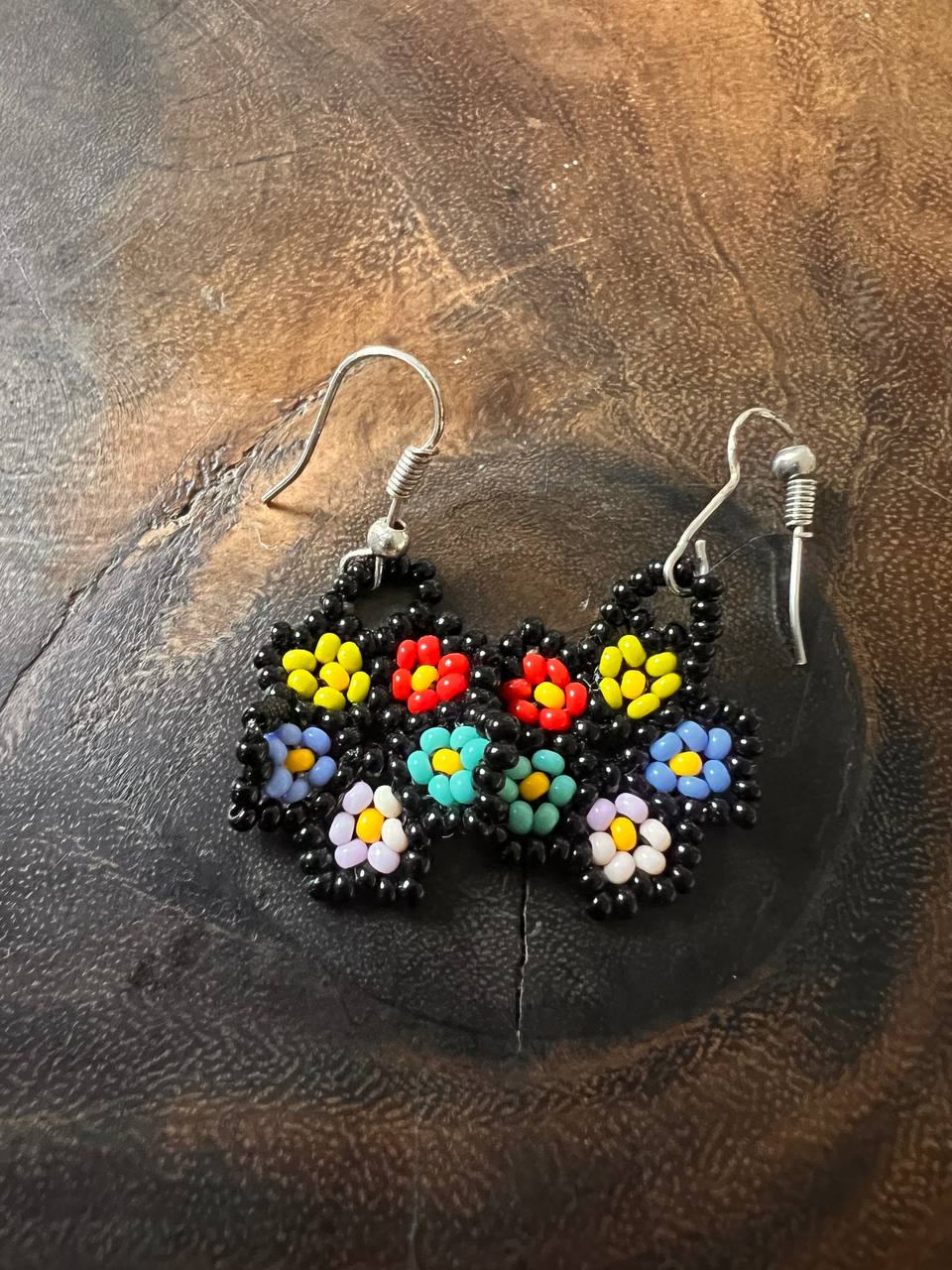 Pendientes Blanco y Negro Inga