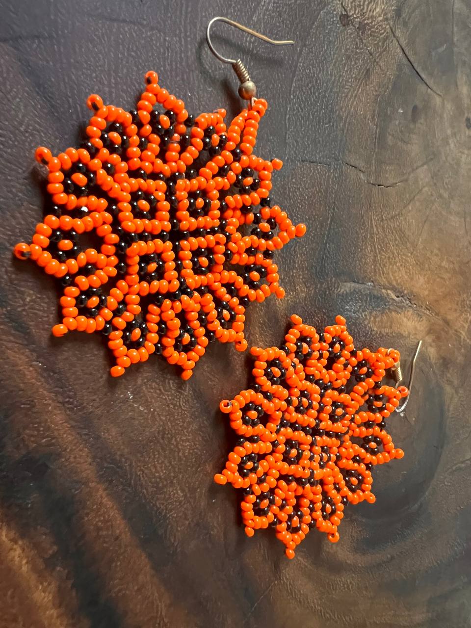 Pendientes Blanco y Negro Inga