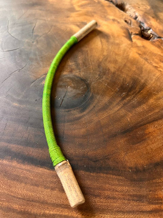 Regenbogenfarbener biegsamer Bambus-Tepi