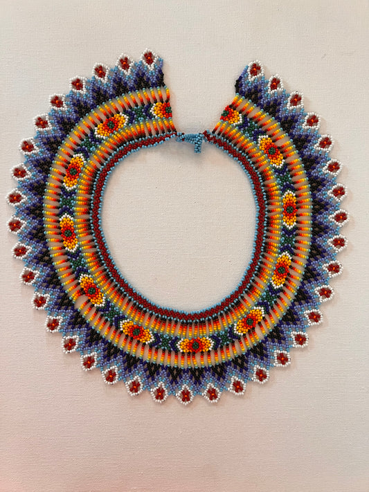 Round colourful necklace - Yanacona