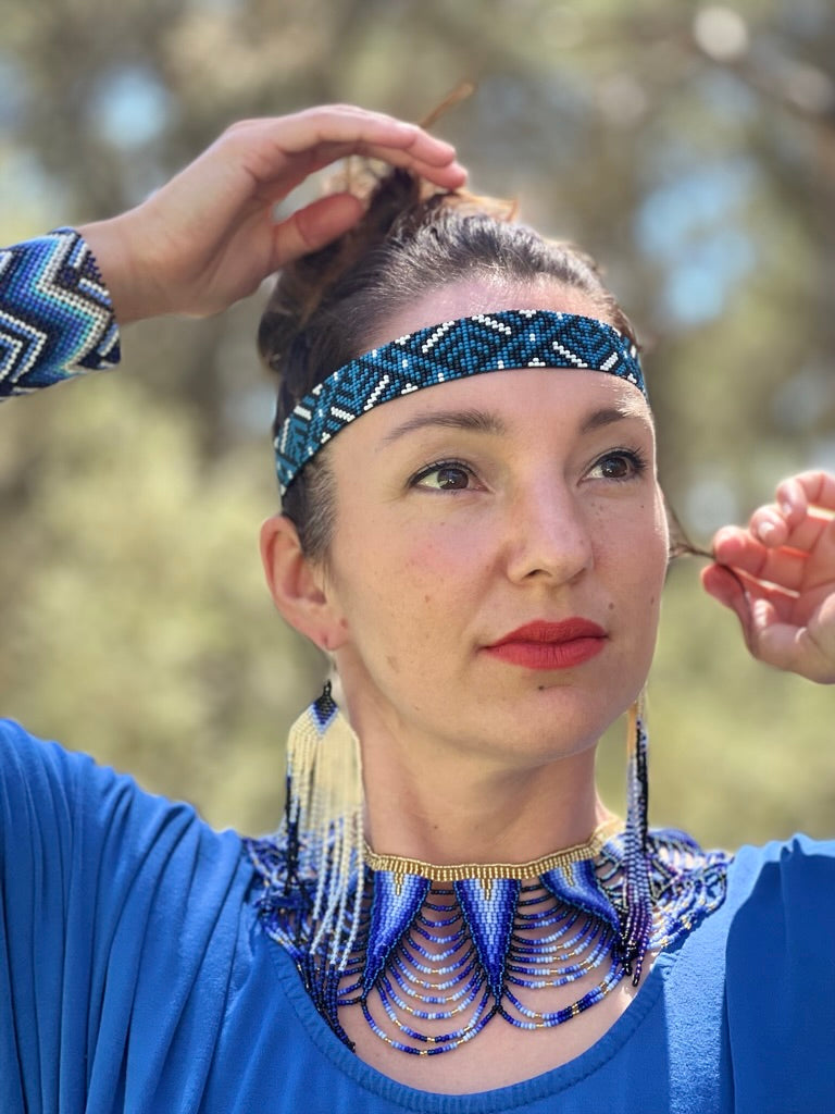 Dark blue Hair-ribbon with back and white patterns