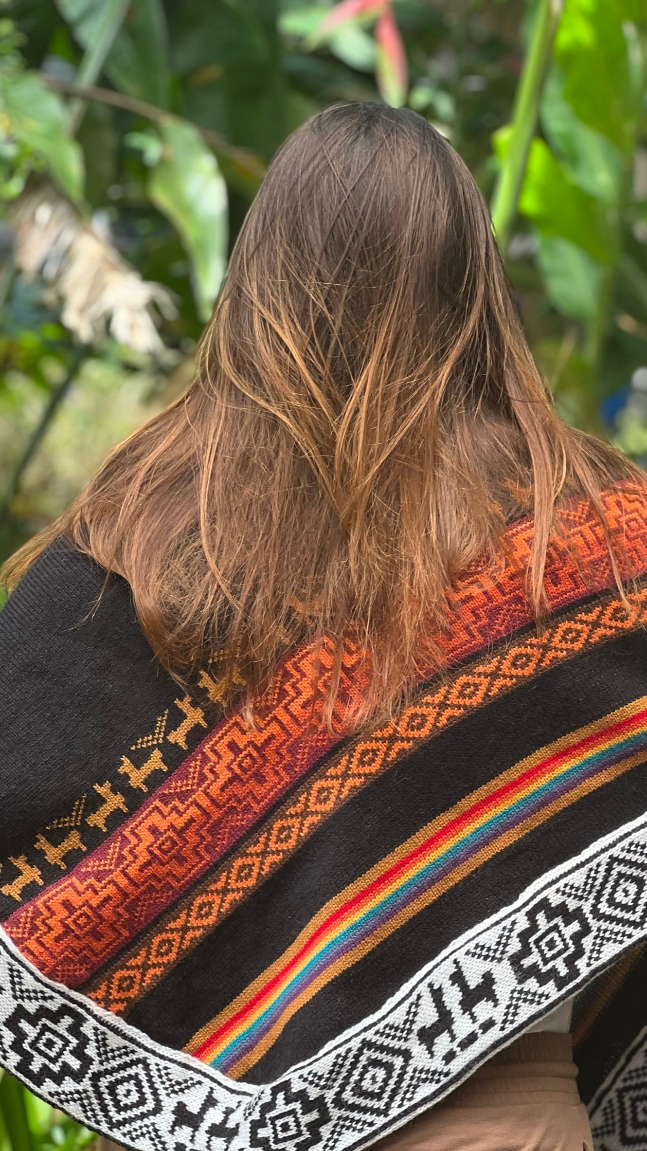 Black spring/autumn poncho with patterns