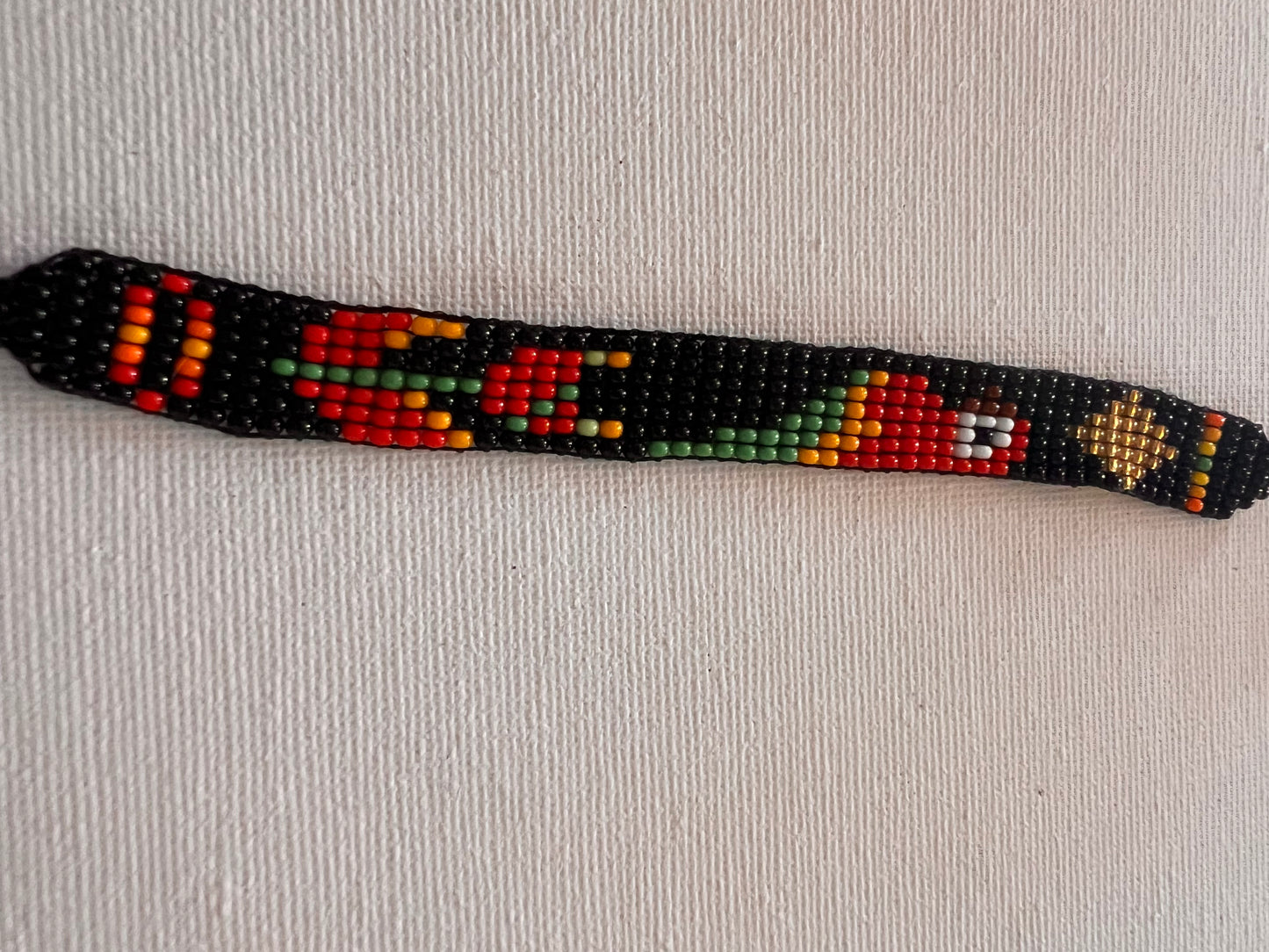 Black Guacamayo bracelet