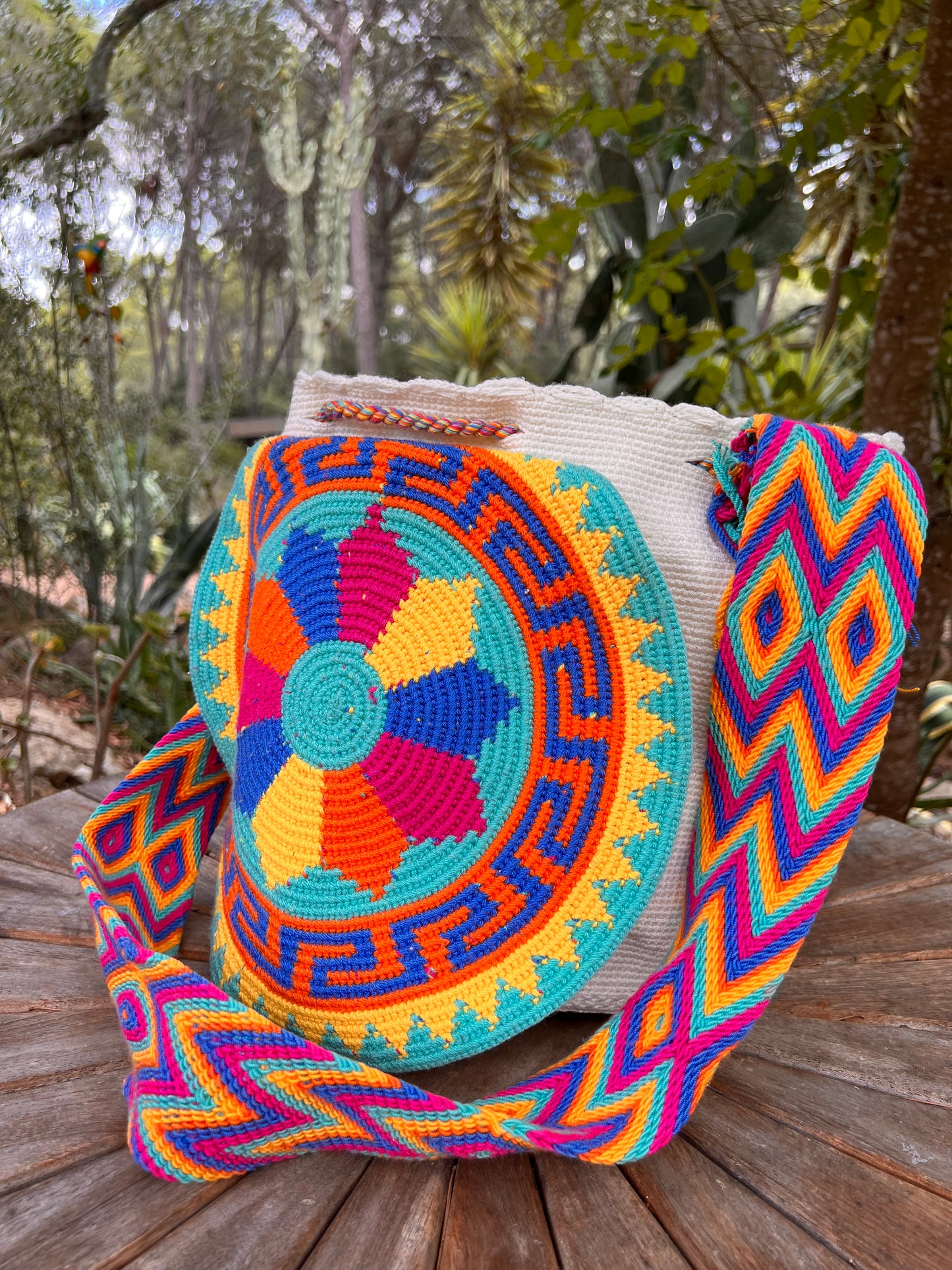 White Wayuu bag with multicoloured cover