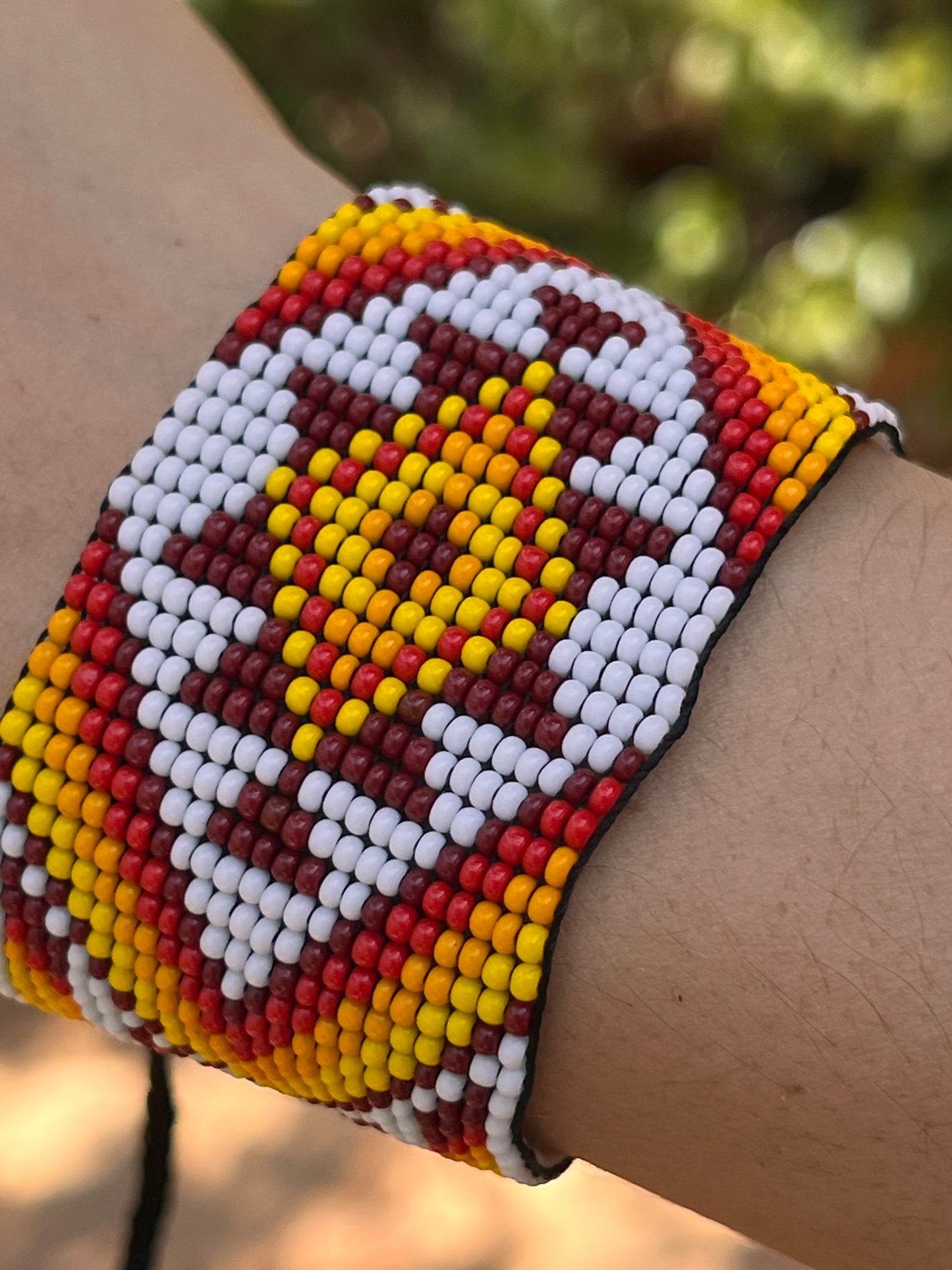 Joyful red-white-yellow bracelet Yanacona 4 cm x 15 cm