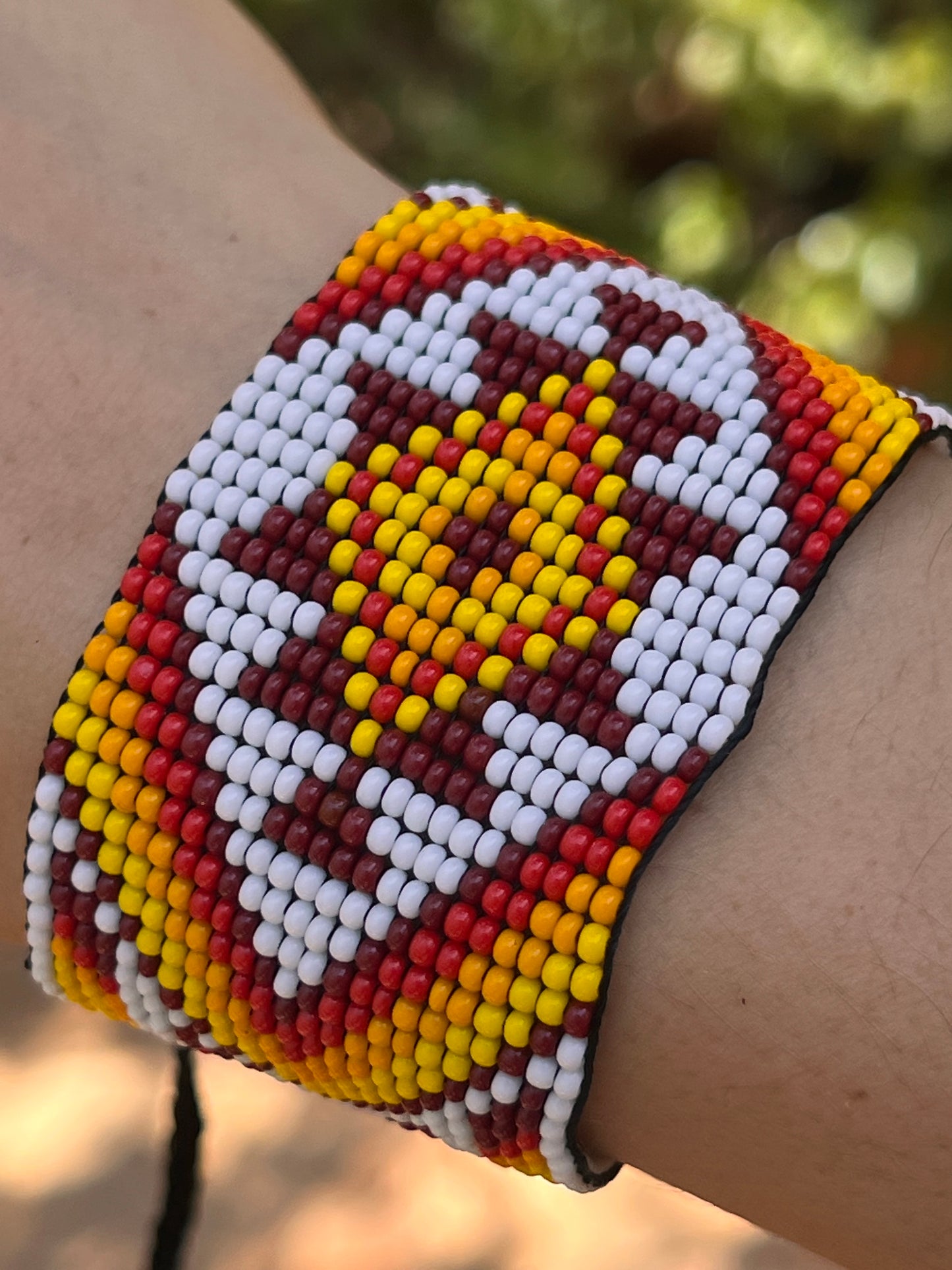 Joyful red-white-yellow bracelet Yanacona 4 cm x 15 cm