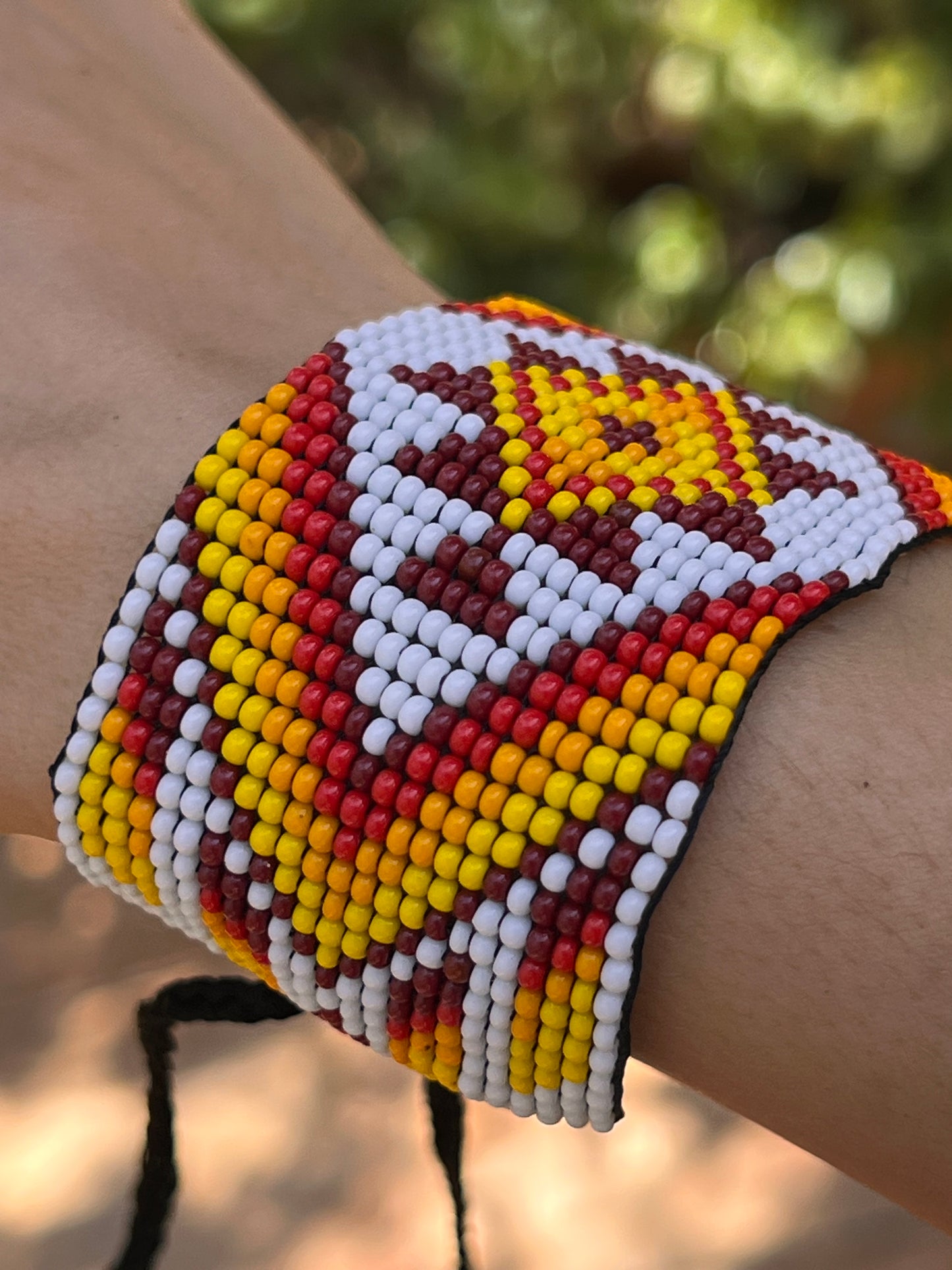 Joyful red-white-yellow bracelet Yanacona 4 cm x 15 cm