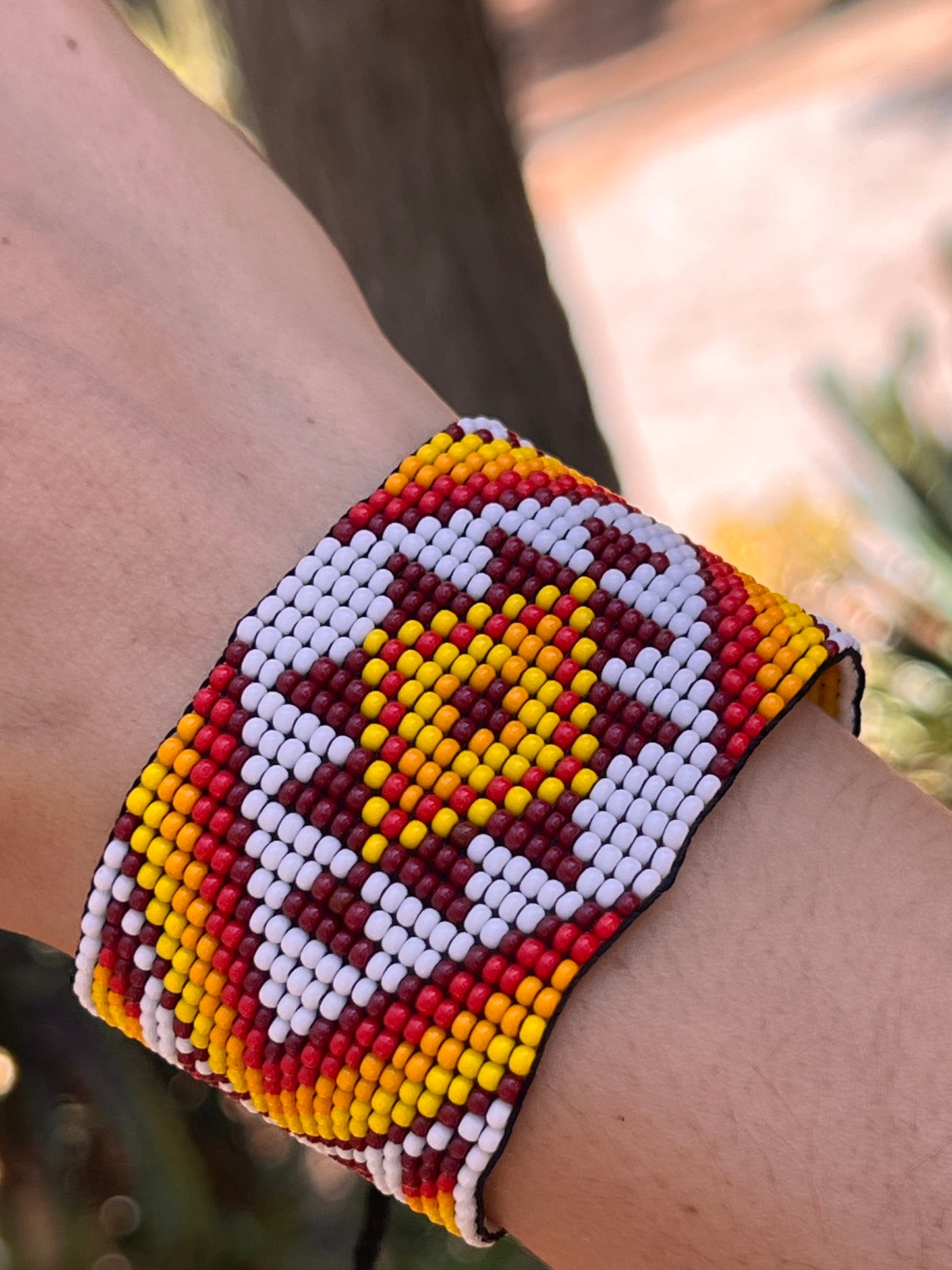 Joyful red-white-yellow bracelet Yanacona 4 cm x 15 cm