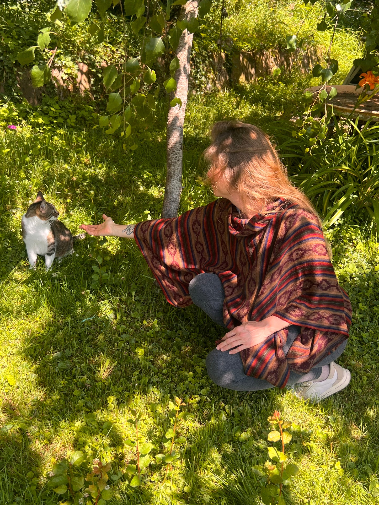 Hermoso poncho multicolor