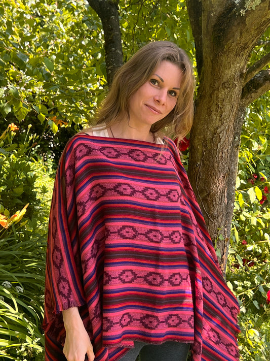 Hermoso poncho multicolor