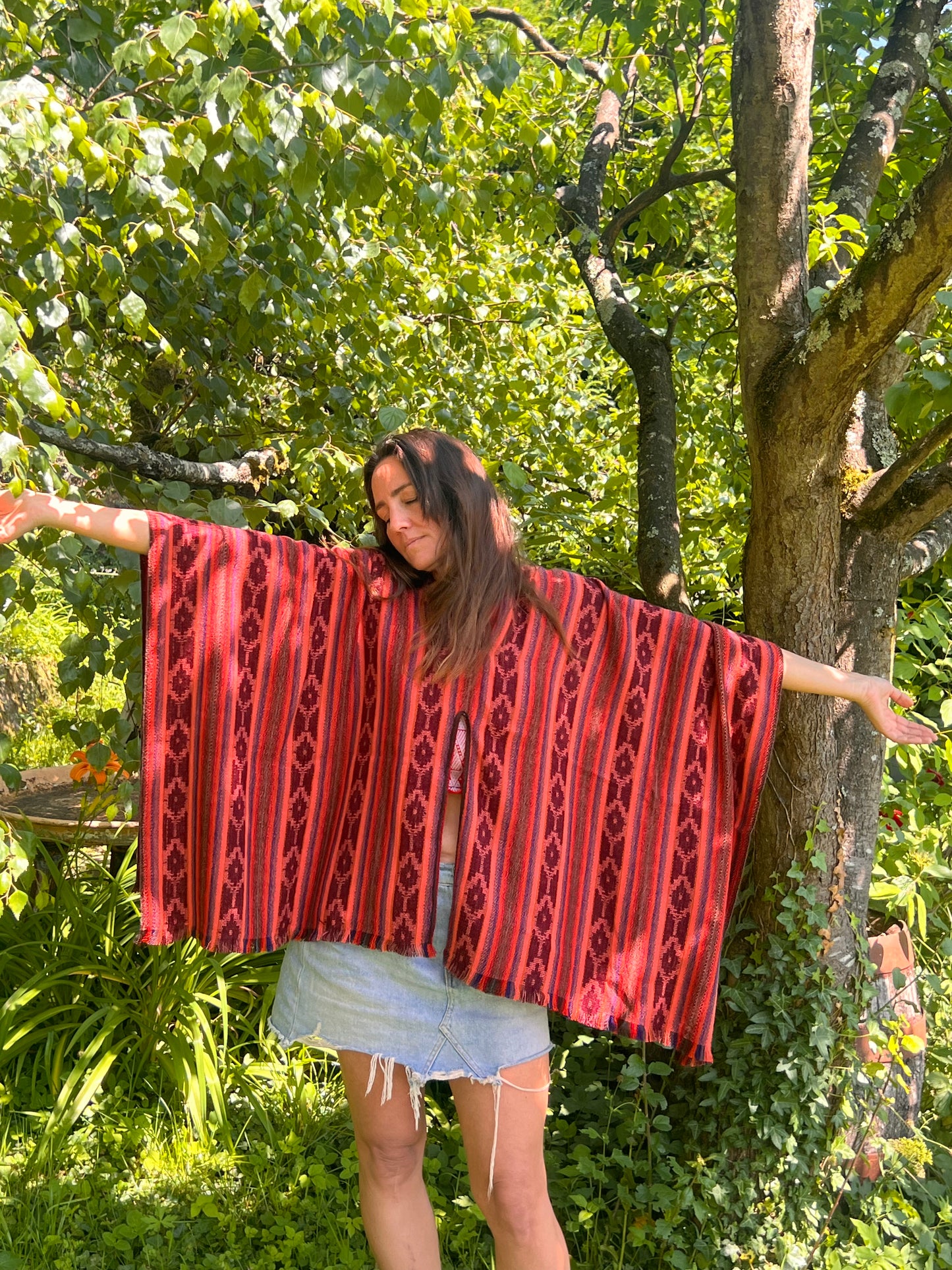 Hermoso poncho multicolor