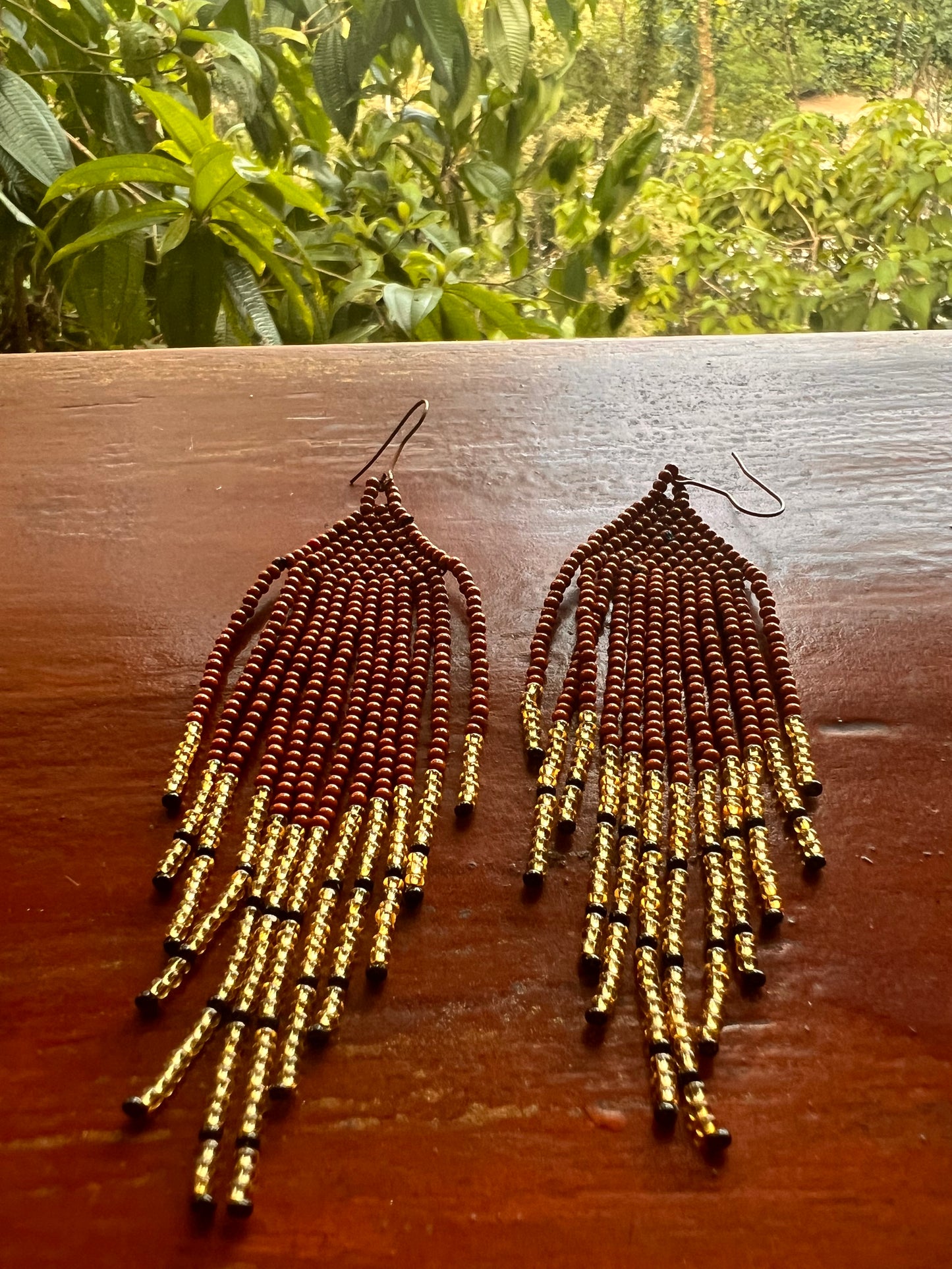 Golden earth earrings Yanacona