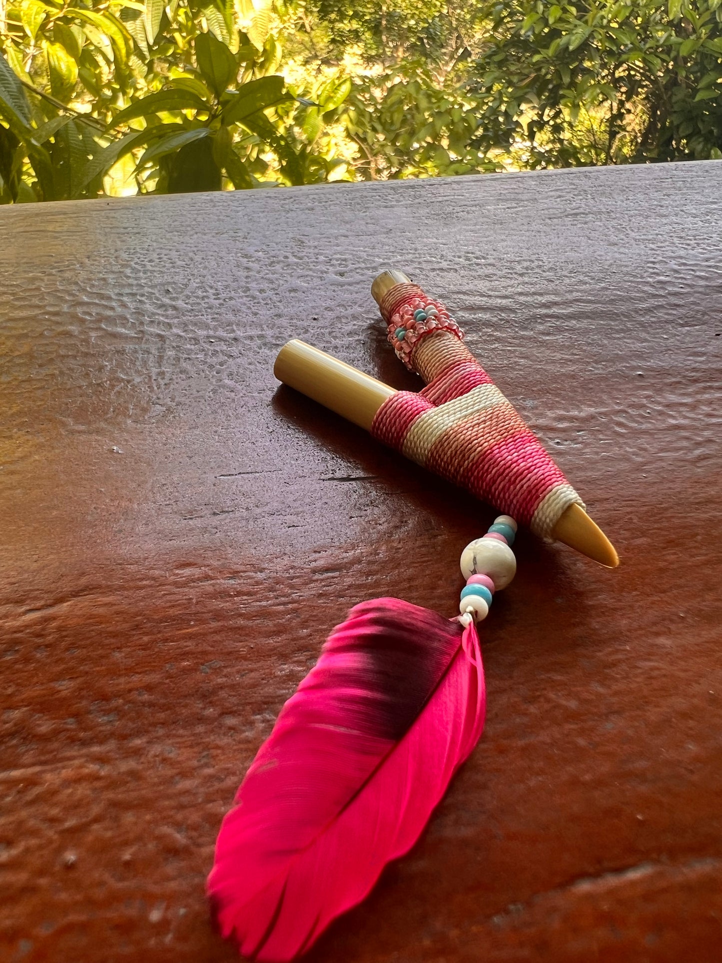 Rose-white Bamboo Kuripe with feather and pearls