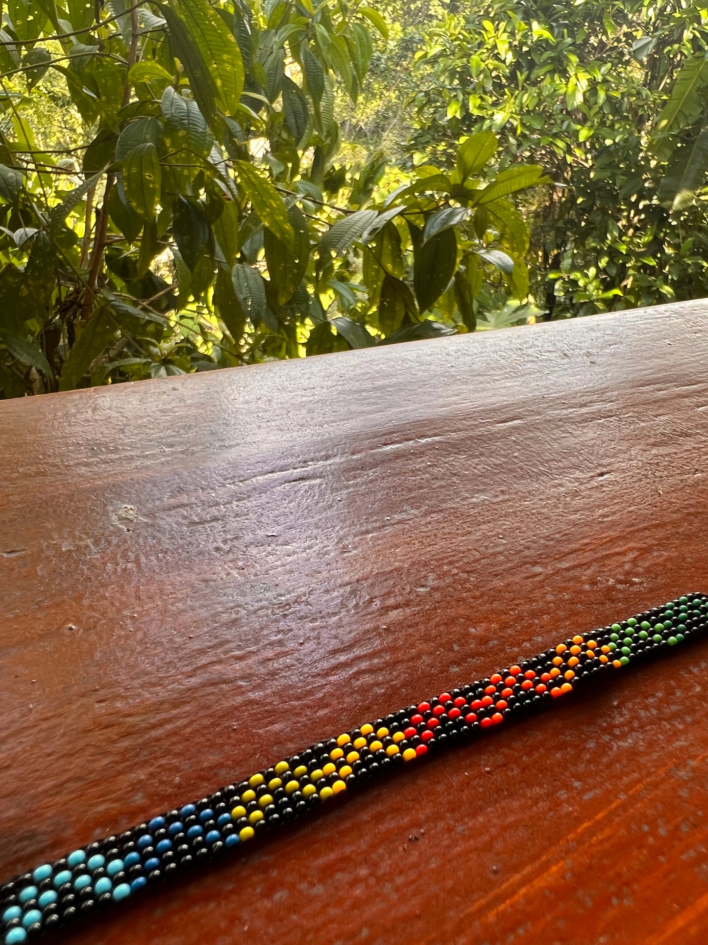 Black bracelet with rainbow waves Yanacona 1 cm x 13 cm