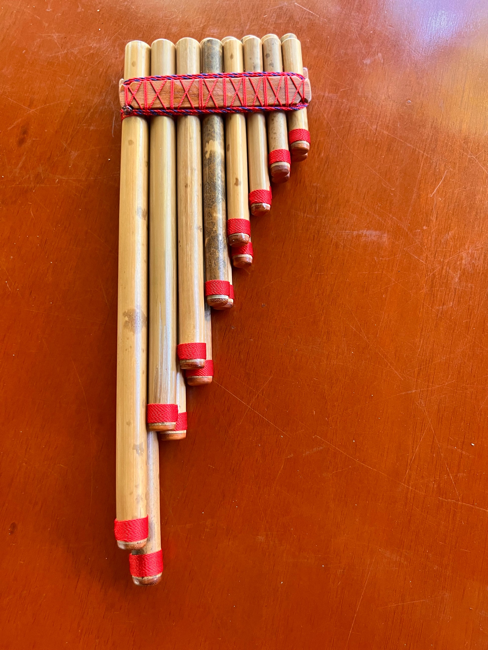 Zampoña siku - red with Tunda wood from Sibundoy