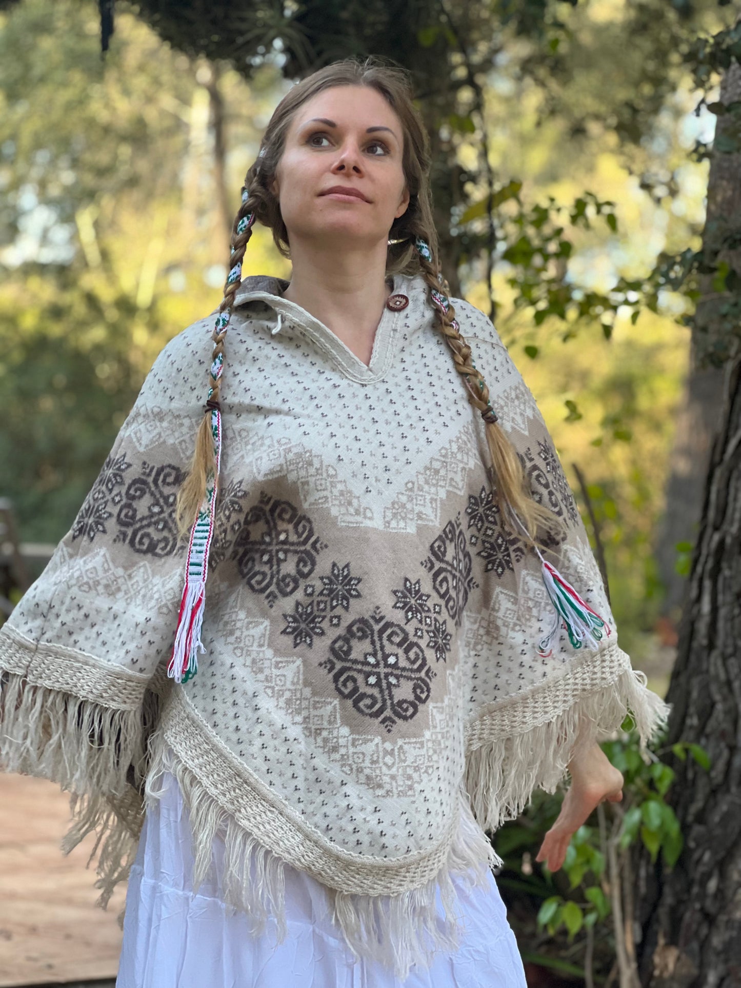 White autumn/spring poncho with brown patterns