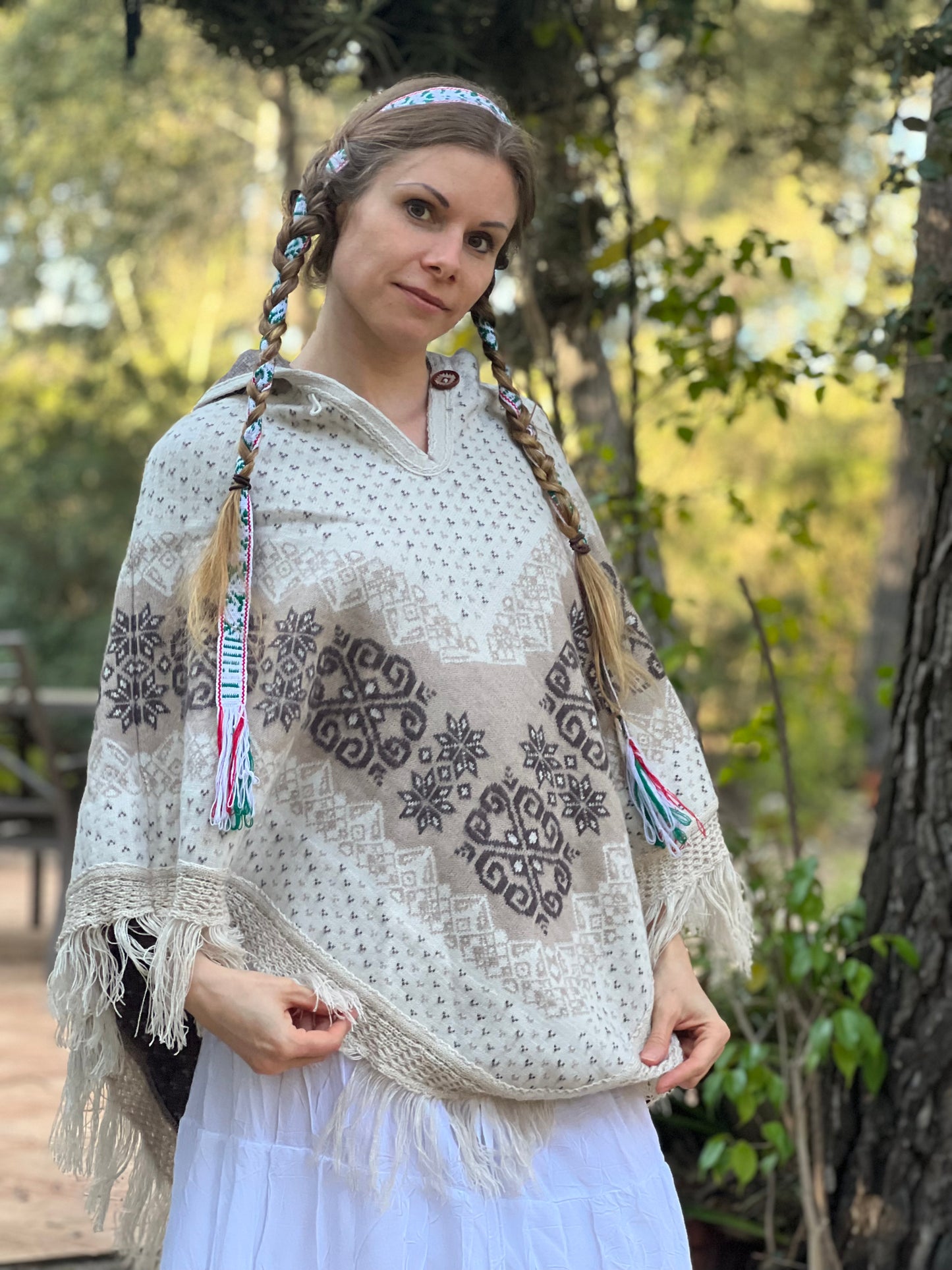 White autumn/spring poncho with brown patterns