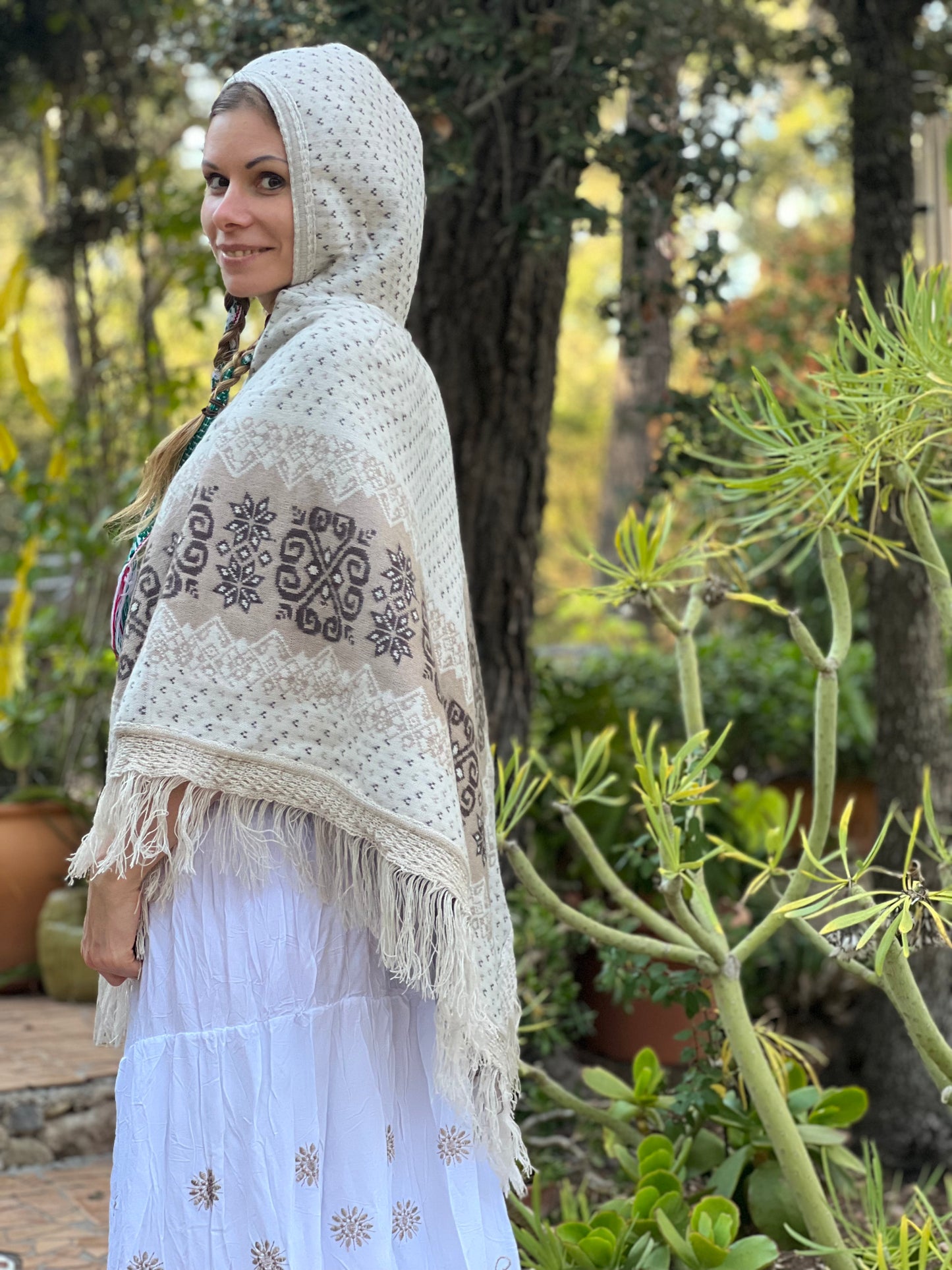 White autumn/spring poncho with brown patterns