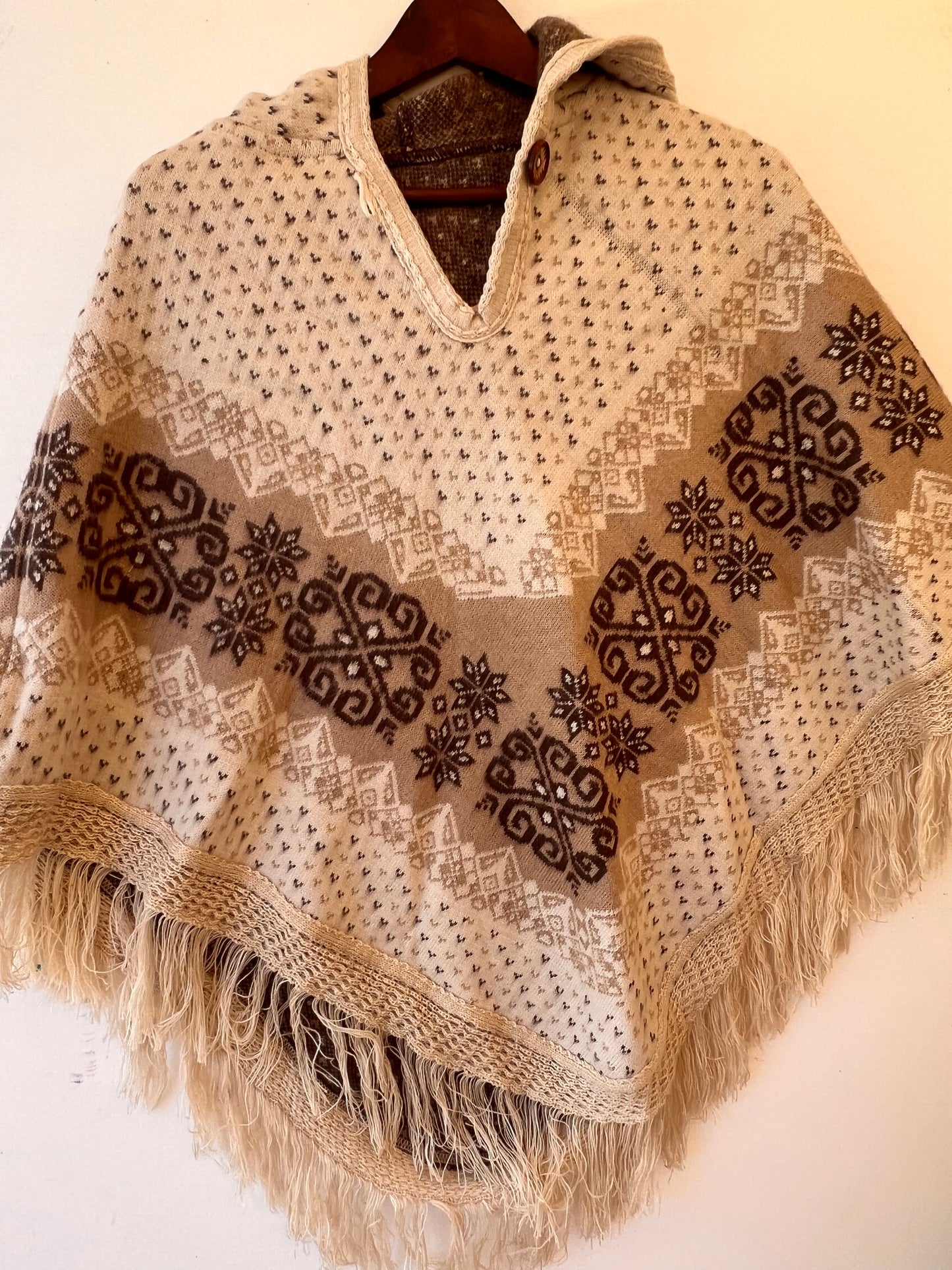 White autumn/spring poncho with brown patterns