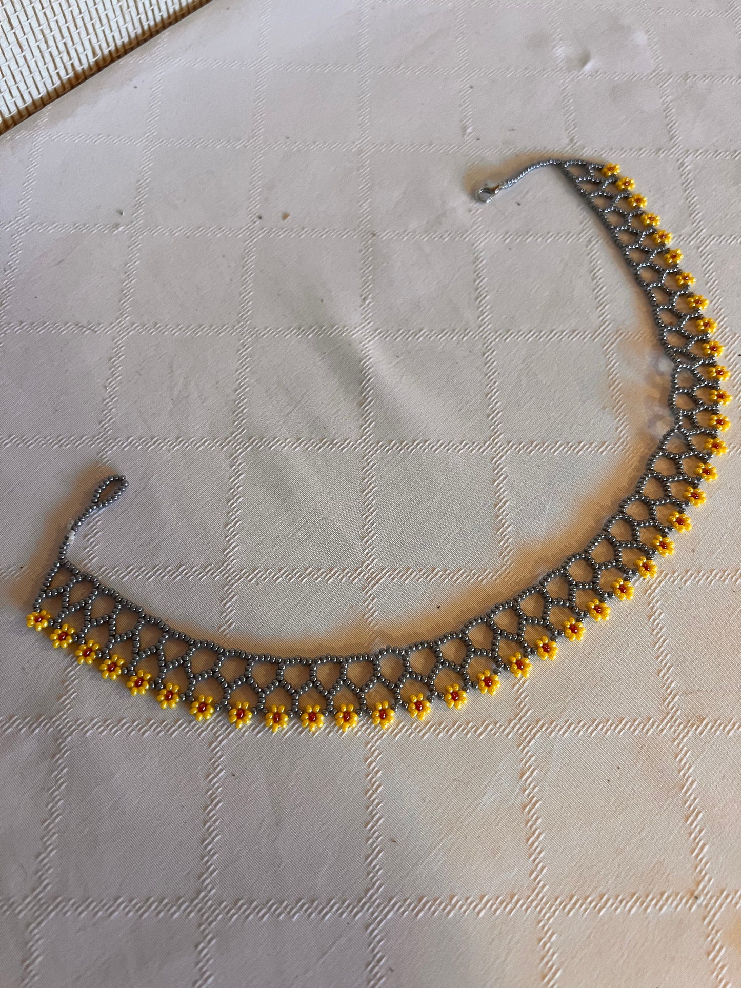 Small sunflower necklace - Inga