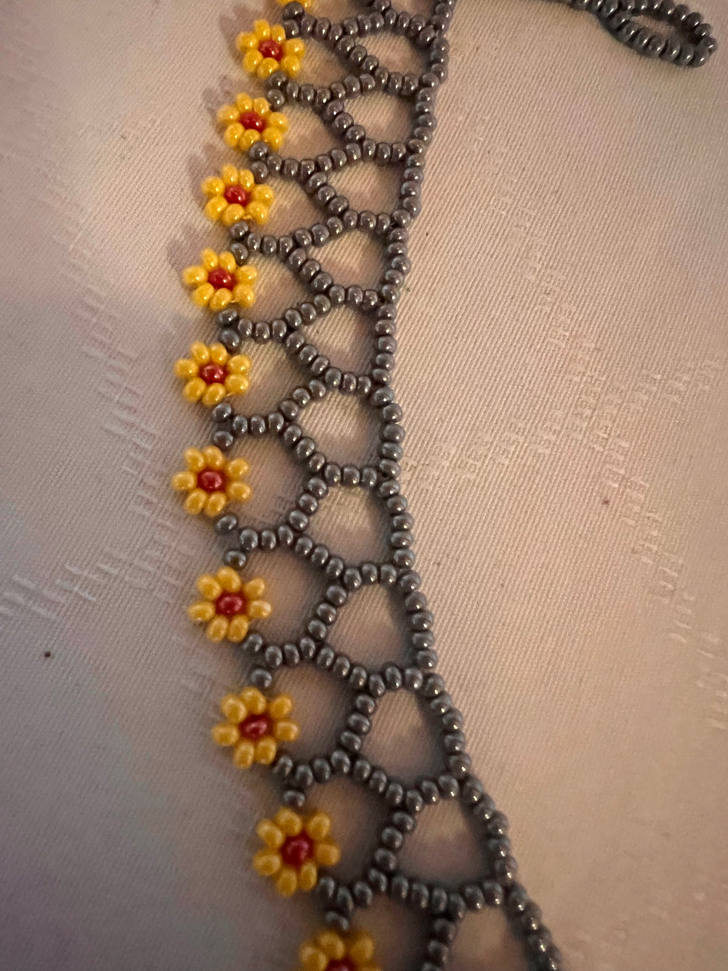 Small sunflower necklace - Inga