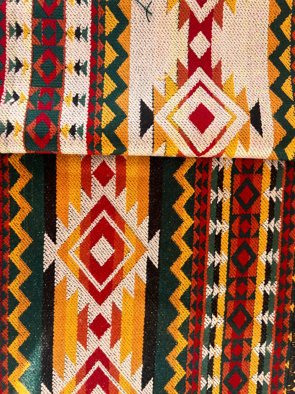 Green table cloth 20x10 cm