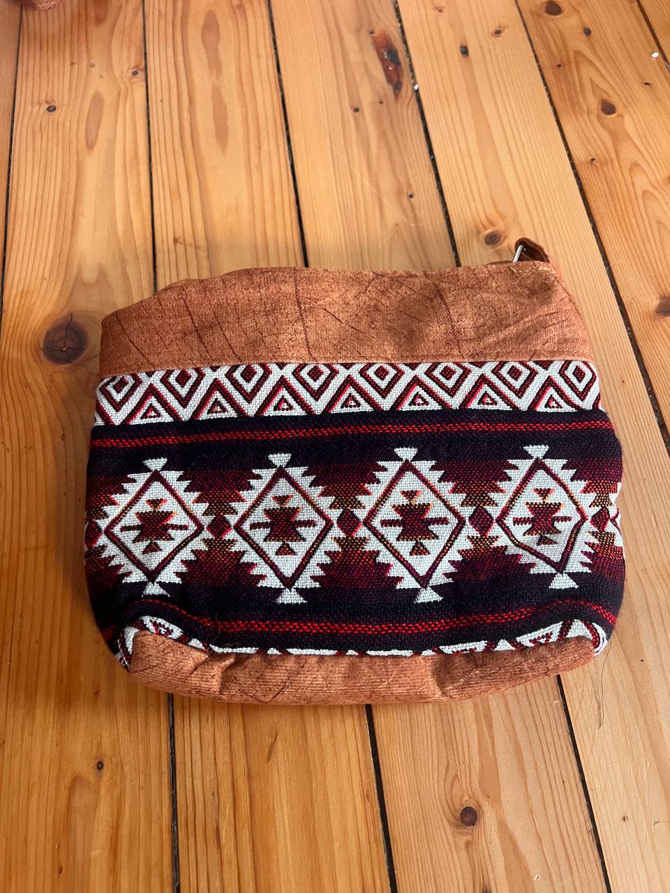 Hand bag (different colours) 27x23 cm