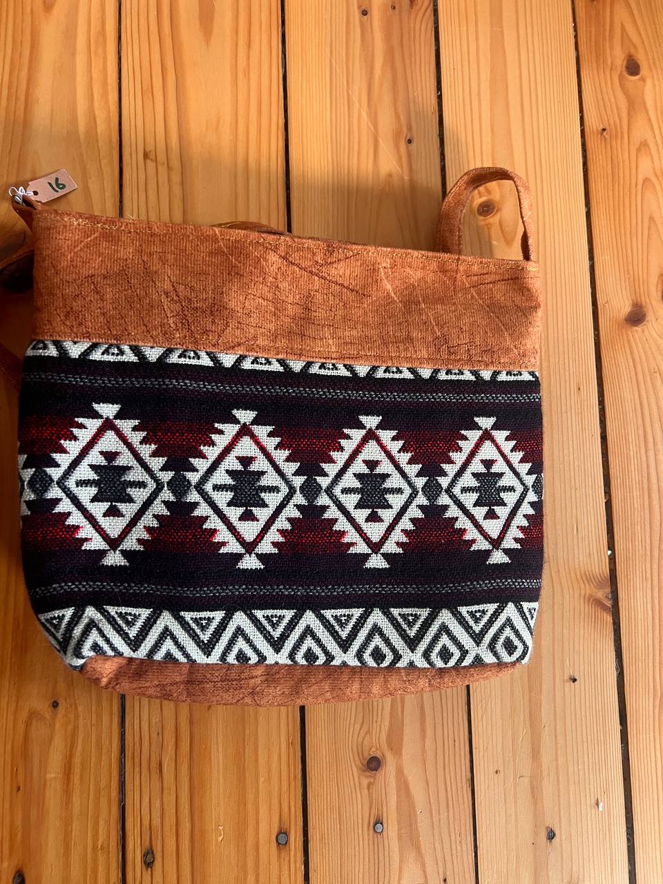 Hand bag (different colours) 27x23 cm