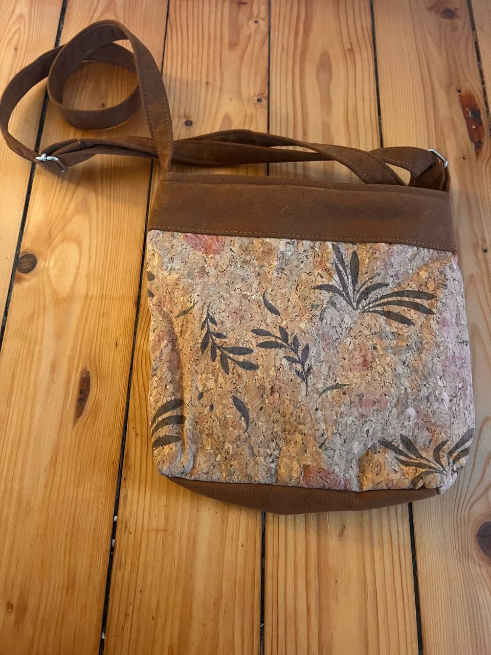 Cork hand bag 22x22 cm