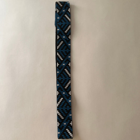 Dark blue Hair-ribbon with back and white patterns