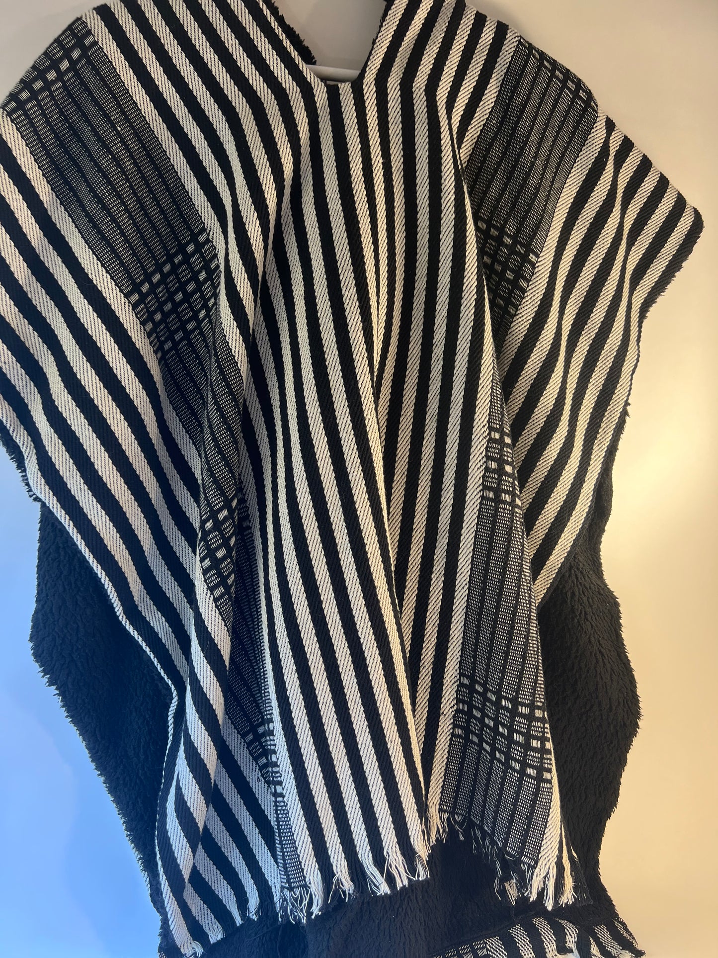 Winter poncho - black & white stripped